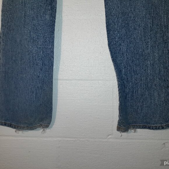 Levi's 515 Boot Cut Women's Size 8M Medium Wash Western Cotton Stretch Jeans - Picture 6 of 8